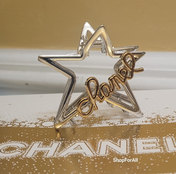 Chanel - Picture 1 of 4